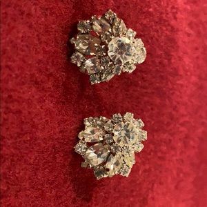 Vintage screw back rhinestone earrings